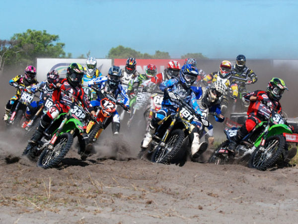 Alto nÃ­vel dentro e fora das pistas Ã© marca do Pro Tork Brasileiro de Motocross - Foto de Pedrinho PlÃ¡/DivulgaÃ§Ã£o CBM